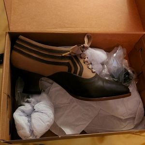 American Duchess Bernadettes